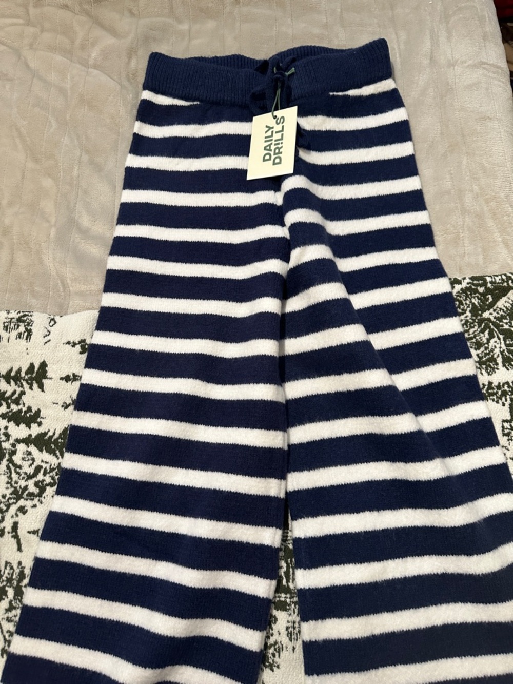 Daily Drills Navy & White Striped Knit Lounge Pants NWT
